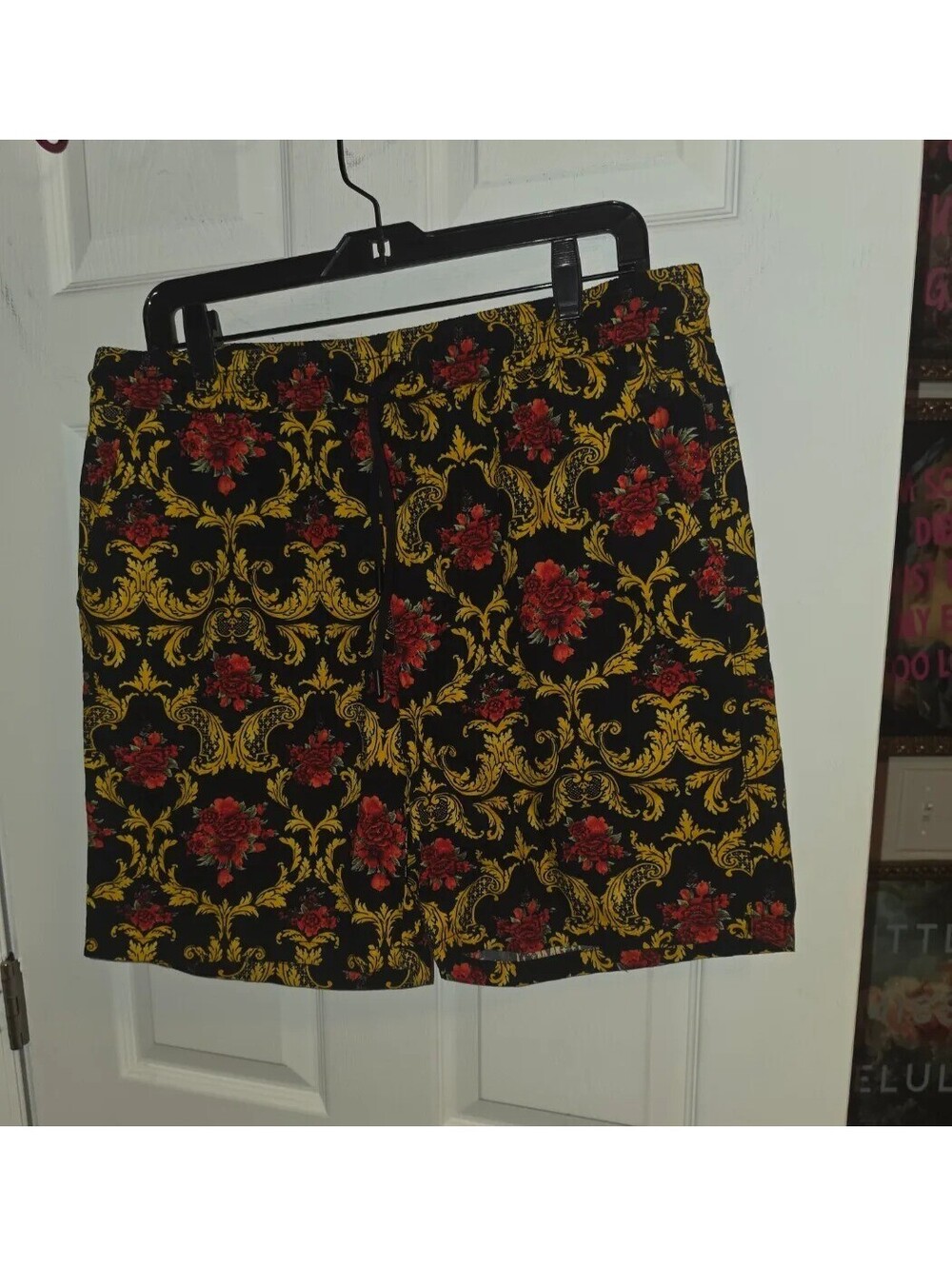 CACTUS MAN BLACK GOLD BAROQUE RED ROSE FLORAL PRINT CASUAL DRAWSTRING SHORTS LRG